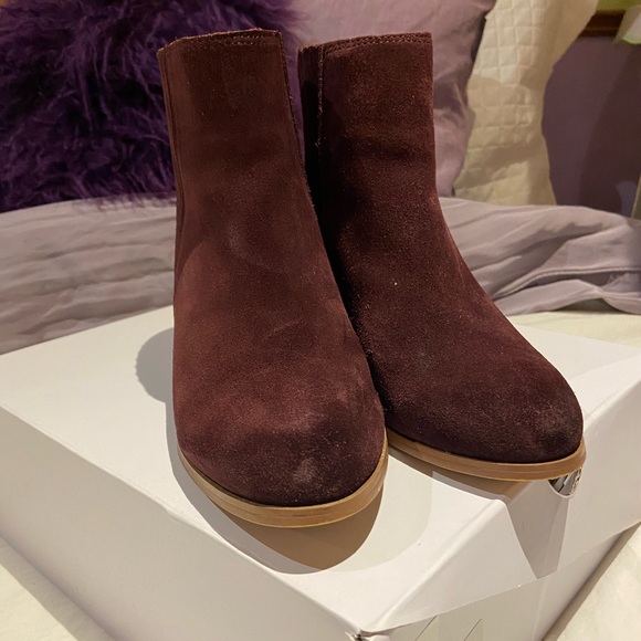 Women’s Burgundy Boots, Size 7.5 - Picture 2 of 6